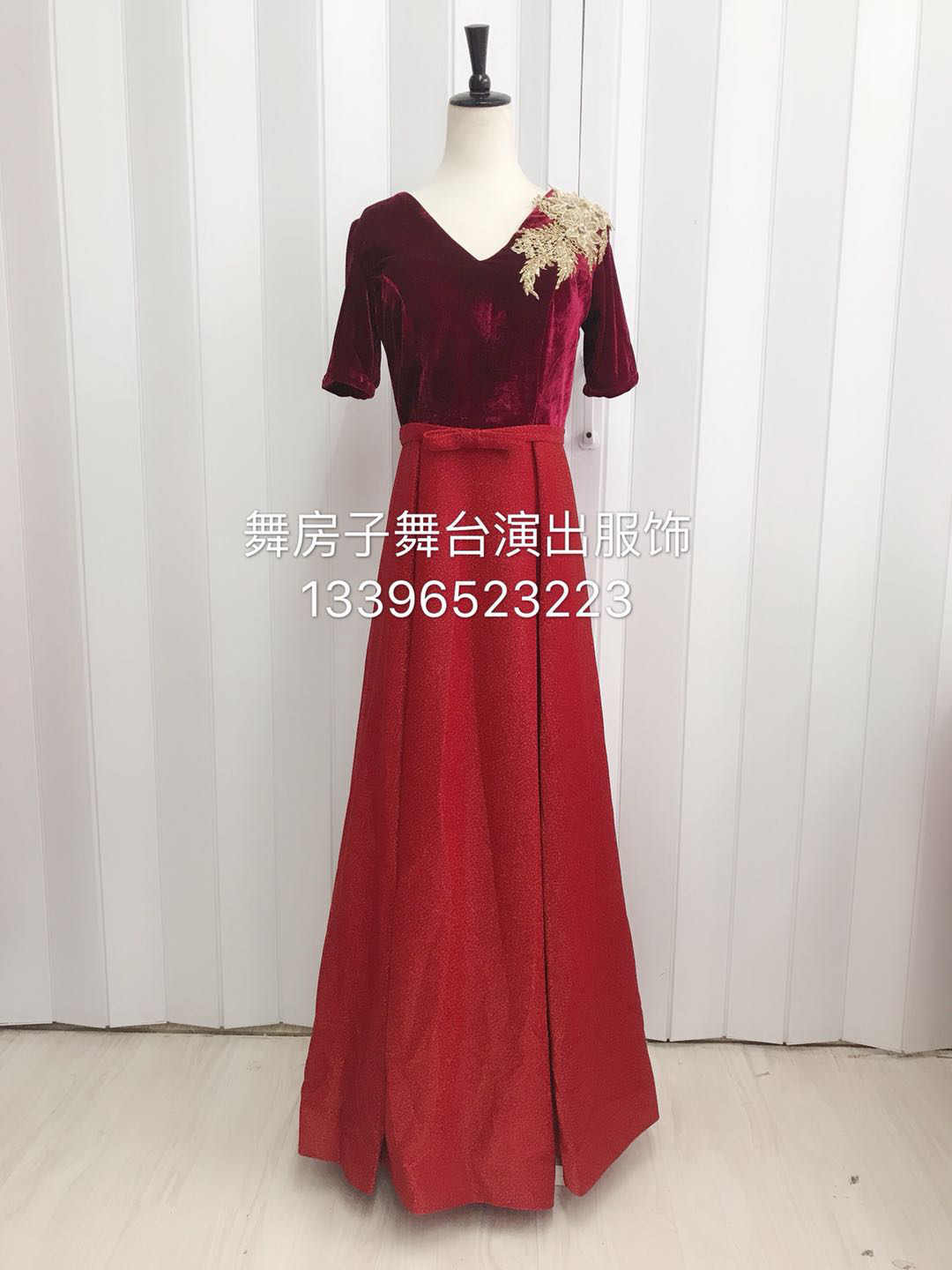 酒红金丝绒亮片长款礼服大合唱服装出租 杭州演出服装出租